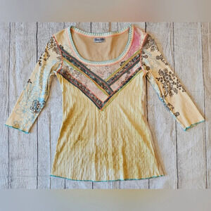 Gypsy Daisy Size Medium Y2K Style Boho Hippie Whimsical 3/4 Length Sleeve Shirt